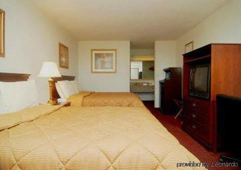 Executive Inn And Suites Ентърпрайз Екстериор снимка